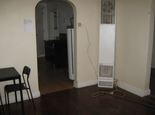 2828 Campbell Ave, Chicago IL 60618-7902 exterior