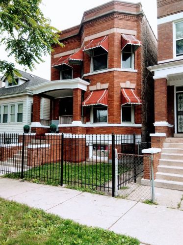 6831 Ada St, Chicago, IL 60636-3518