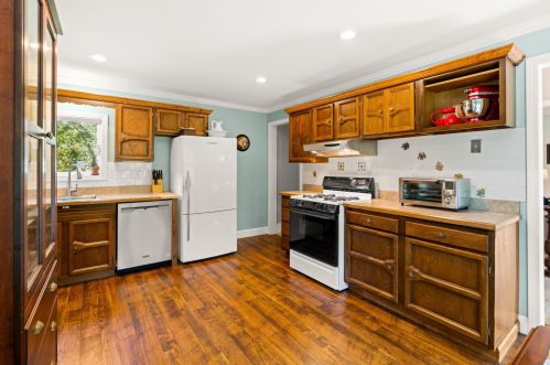 290 Main St, Plaistow NH 03865-3061 exterior