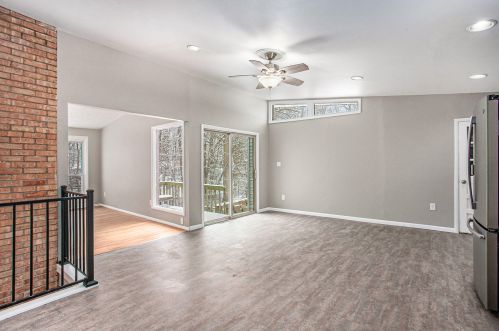 2161 Holliday Dr, Wyoming MI exterior