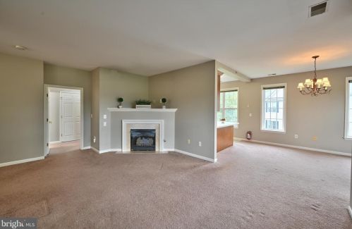 34 Kyle Ct, Trenton, NJ 08628-1422