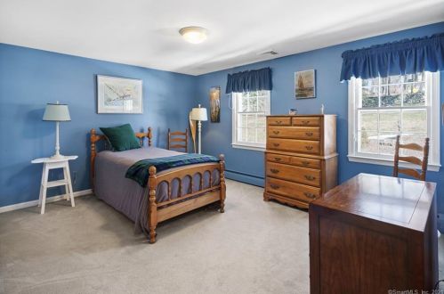 32 Old Belden Hl Rd, Wilton CT 06897-4218 exterior