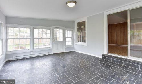 8804 Falkstone Ln, Alexandria VA 22309-4007 exterior