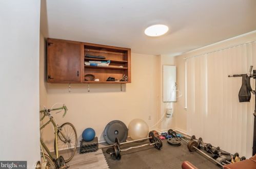 12 Crst Park Ct, Silver Spring MD 20903-1305 exterior