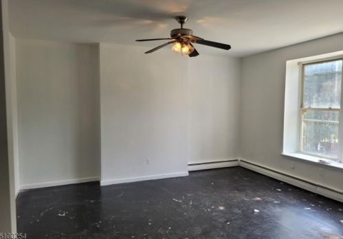 57 7th St, Newark NJ  07107-2954 exterior