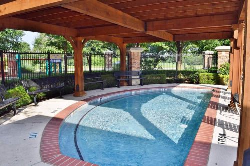 9543 Ironwood Dr, Frisco TX 75033-1254 exterior