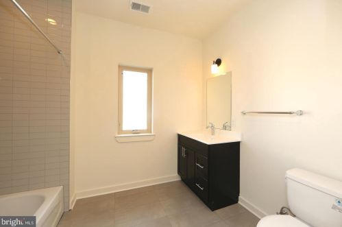 2665 Amber St, Philadelphia PA 19134-3835 exterior