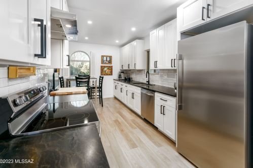 2620 Camino Valle Verde, Tucson AZ  85715-3412 exterior