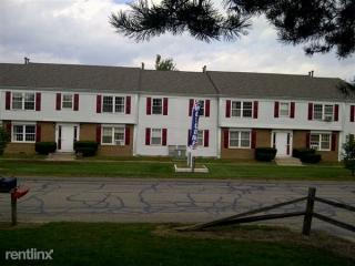 375 Summit St, Saranac, MI 48881-9530