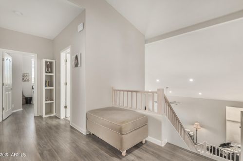 4564 Chisum Trl, Phoenix AZ  85050-8525 exterior