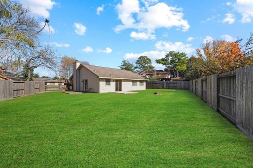 5906 Thom Rd, Humble TX 77346-2764 exterior