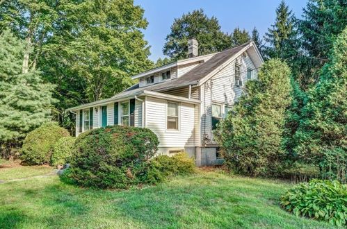 421 Roses Mill Rd, Milford, CT 06460-2830