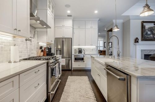 305 Hanna Ave, Tampa FL  33604-6633 exterior