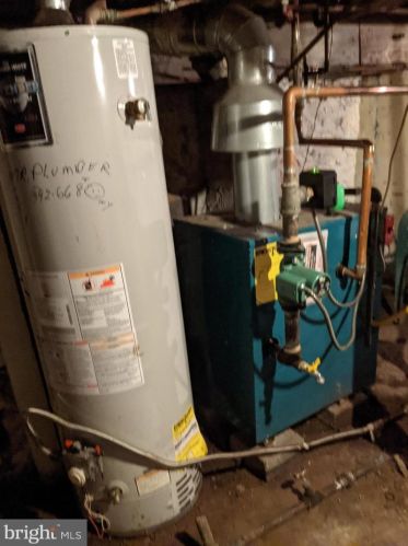 763 2 St, Trenton NJ 08611-3021 exterior