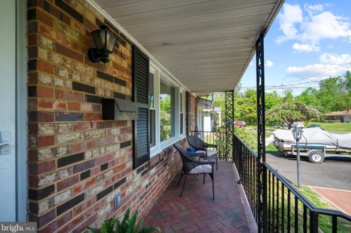 4425 Neptune Dr, Alexandria VA  22309-3127 exterior