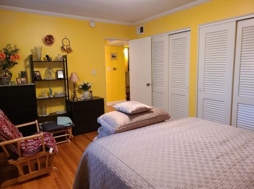 6058 Melvina Ave, Chicago IL  60638-4304 exterior