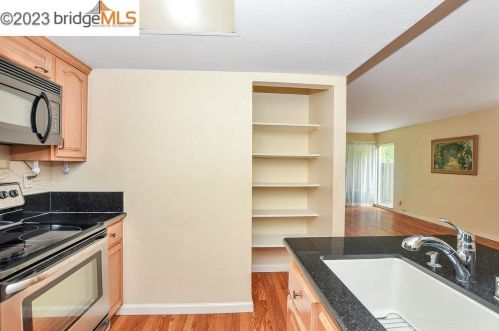 43 Massolo Dr, Concord, CA 94523-4830