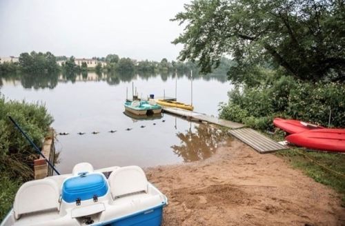 63 Glenmore St, Springfield MA 01129-1064 exterior