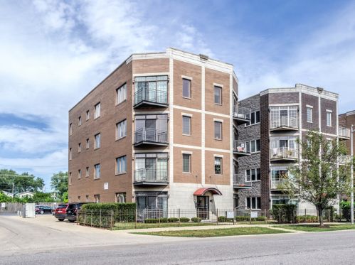 7936 Grand Ave, Chicago IL  60707-1870 exterior