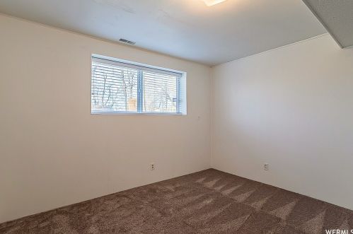 8146 Bryce Dr, Sandy UT 84070-0457 exterior