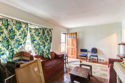 1487 Mercer Ave, Atlanta GA 30337-1515 exterior