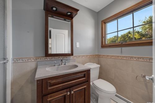 35 Bethal Ln, Commack NY  11725-1003 exterior