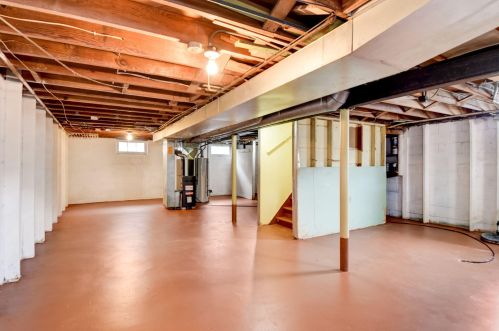 2704 63, Milwaukee WI 53216-2113 exterior