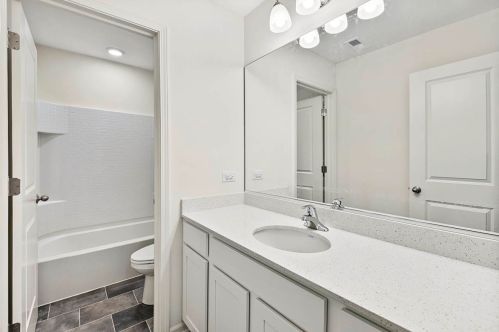 2006 Serenity Ln, Bull Valley IL 60098-7017 exterior