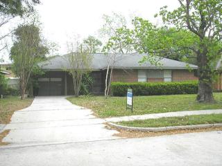 4026 Omeara Dr, Houston TX  77025-5422 exterior