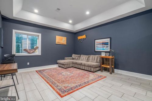 1018 Leithgow St, Philadelphia PA  19123-1421 exterior