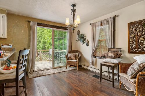 11 French Cross Rd, Dover NH 03823-7708 exterior