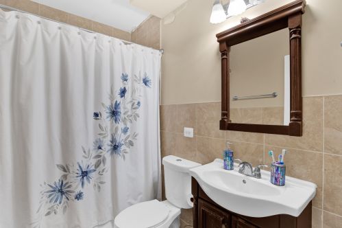 7640 Throop St, Chicago IL 60620-3754 exterior