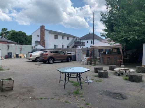 448 Admiral St, Providence RI 02908-2417 exterior