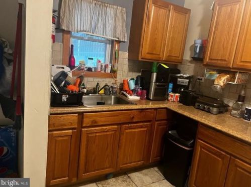 232 Powelton Ave, Camden, NJ 08107-2139