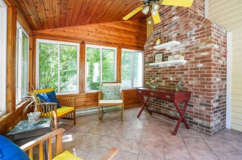 15 Longview Dr, Concord NH  03304-4809 exterior