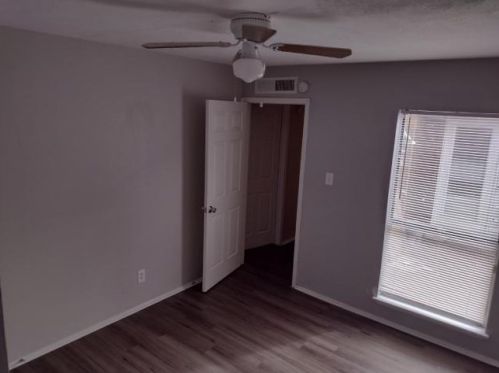 9523 Gonzales Dr, Dallas TX 75227-5053 exterior