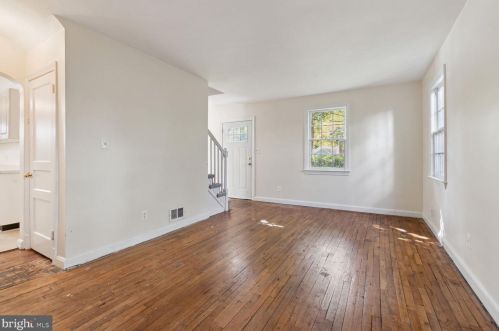 10007 Gardiner Ave, Silver Spring, MD 20902-5111