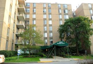 12000 Fairhill Rd, Cleveland OH  44120-1035 exterior