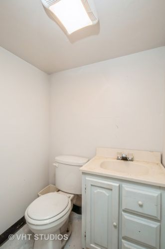 2918 Throop St, Chicago IL 60608-5824 exterior