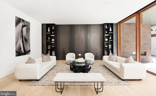 3131 Chain Brg Rd, Washington DC 20016-3301 exterior