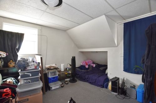 11 Chadwick St, Worcester MA 01605-1236 exterior