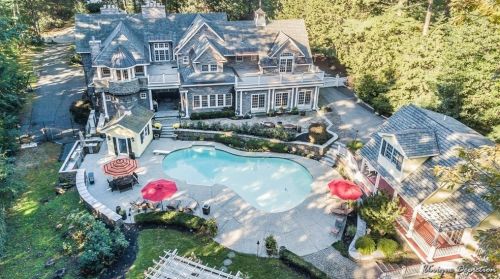 30 Coachmans Ln, North Andover, MA 01845-2014