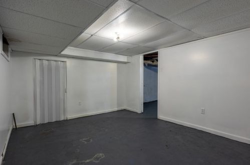 139 Berkshire Ave, Springfield MA  01109-1749 exterior