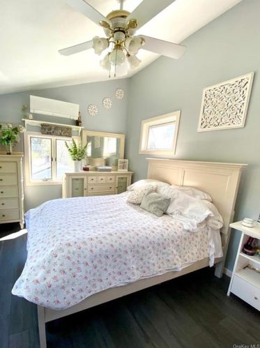 8 Casper Crk Rd, Poughkeepsie NY 12603-5004 exterior