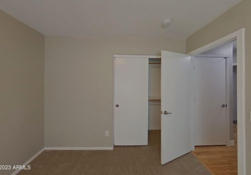 2518 66th Dr, Phoenix AZ  85043-8525 exterior