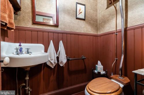 1694 Old Black Horse Pike, Blenheim NJ 08012-5216 exterior