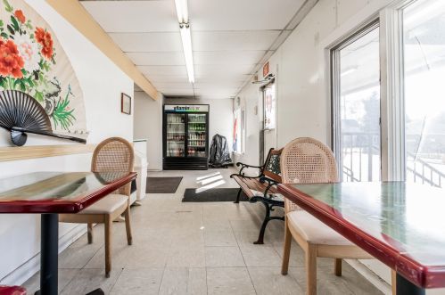 1435 Forest Ave, Portland ME 04103-3385 exterior