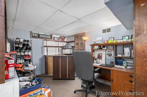 862 Buckingham St, Wyoming MI 49509-2827 exterior