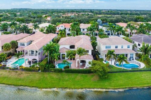 17894 Monte Vis Dr, Boca Raton FL 33496-1057 exterior