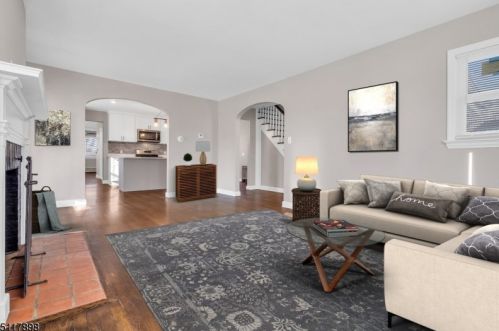 25 Morgan Ln, Bridgewater NJ 08807-3007 exterior